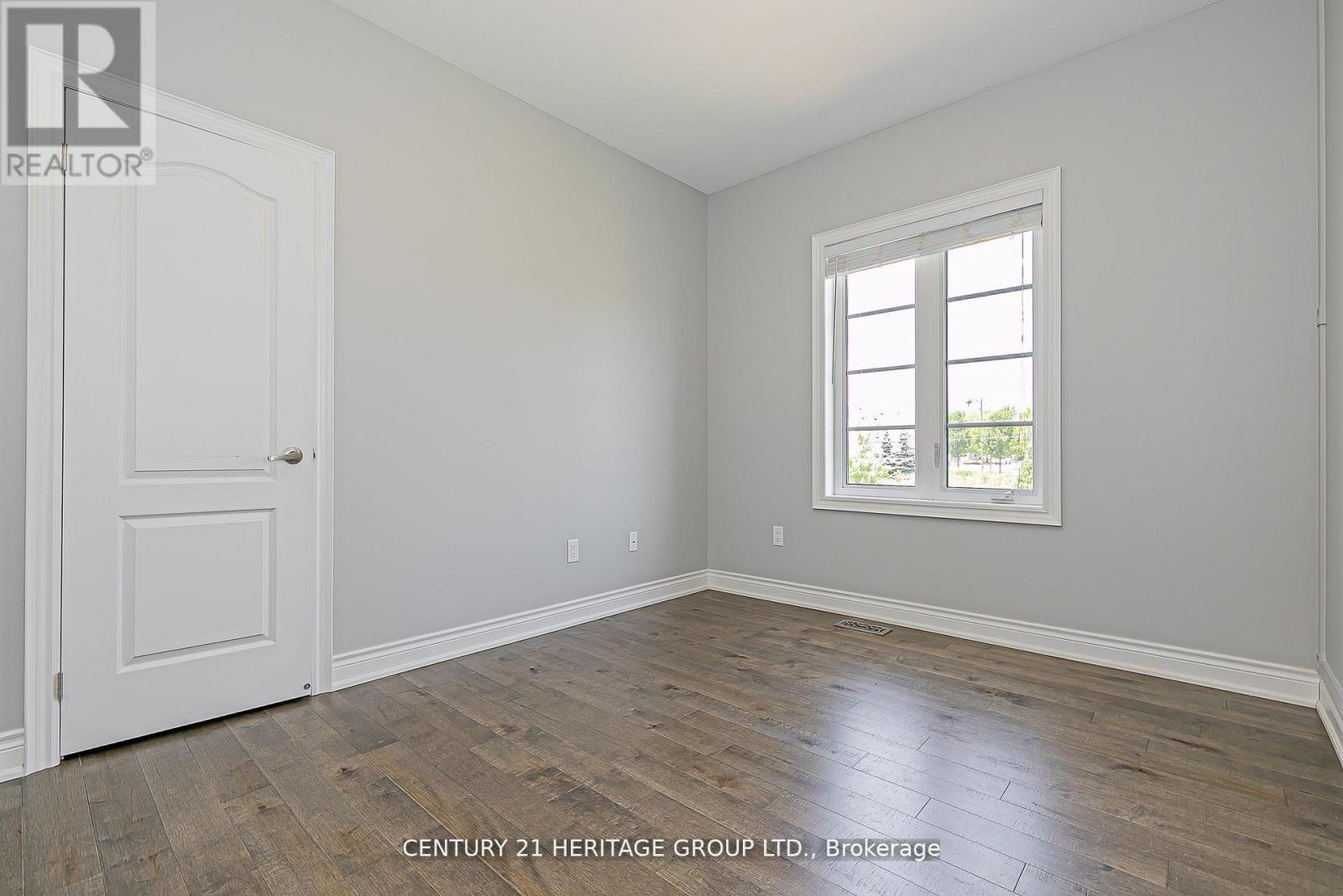 2 Roy Harper Avenue, Aurora, Ontario  L4G 0V4 - Photo 27 - N12636940