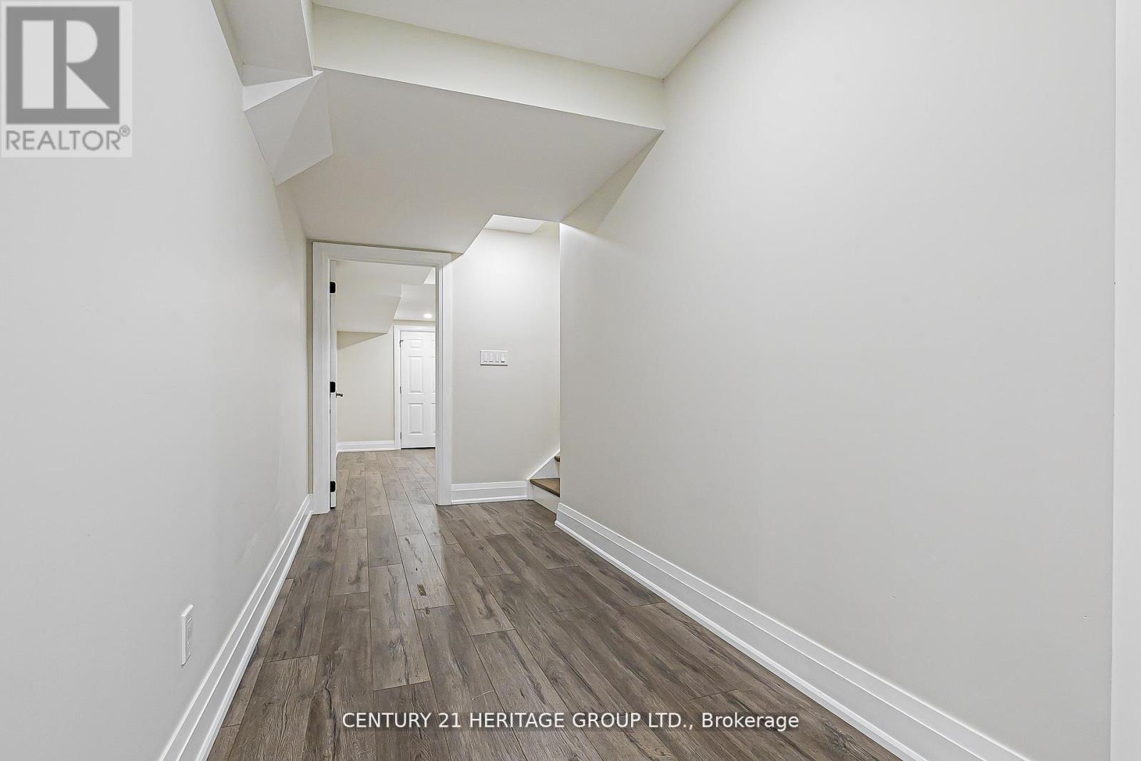 2 Roy Harper Avenue, Aurora, Ontario  L4G 0V4 - Photo 29 - N12636940