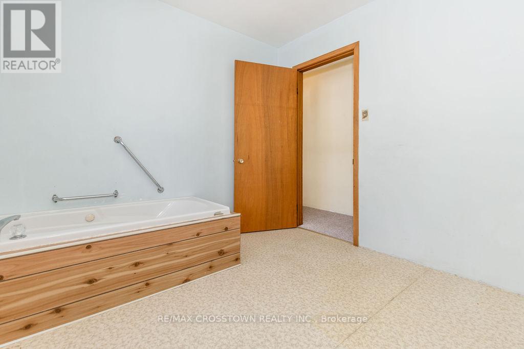 12036 County Rd 27, Springwater, Ontario  L9X 0M1 - Photo 18 - S12636932