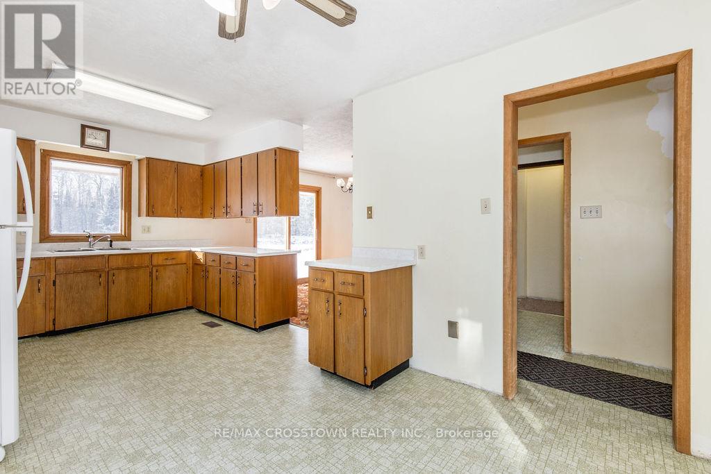 12036 County Rd 27, Springwater, Ontario  L9X 0M1 - Photo 9 - S12636932