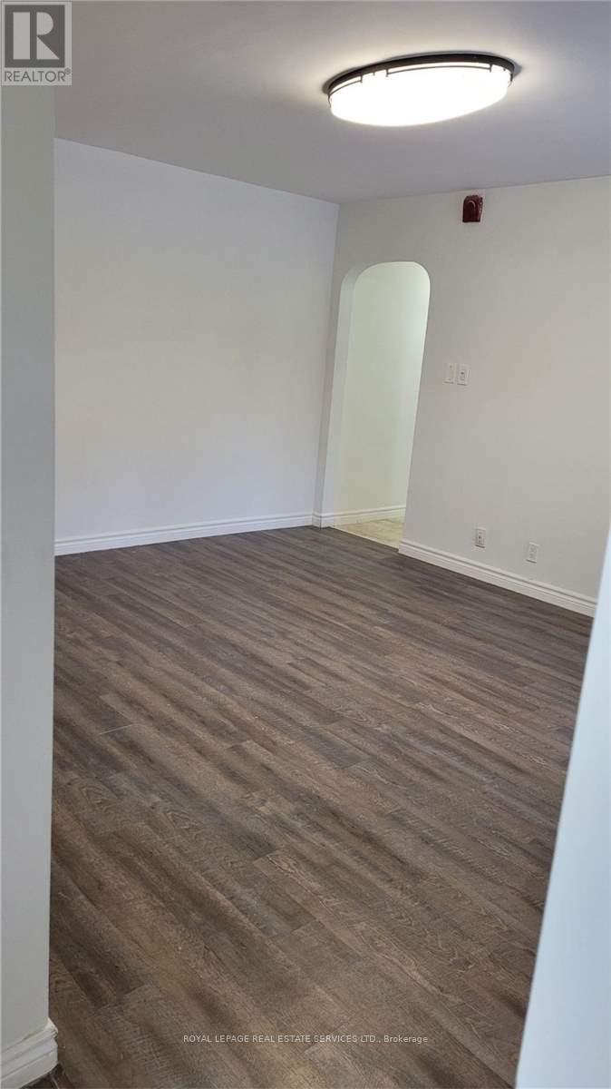 102 - 55a Long Branch Avenue, Toronto, Ontario  M8W 3J1 - Photo 5 - W12636948