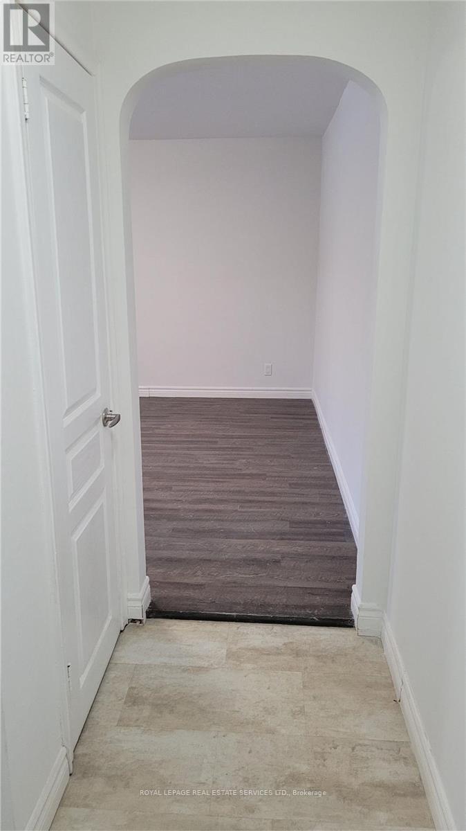 102 - 55a Long Branch Avenue, Toronto, Ontario  M8W 3J1 - Photo 8 - W12636948