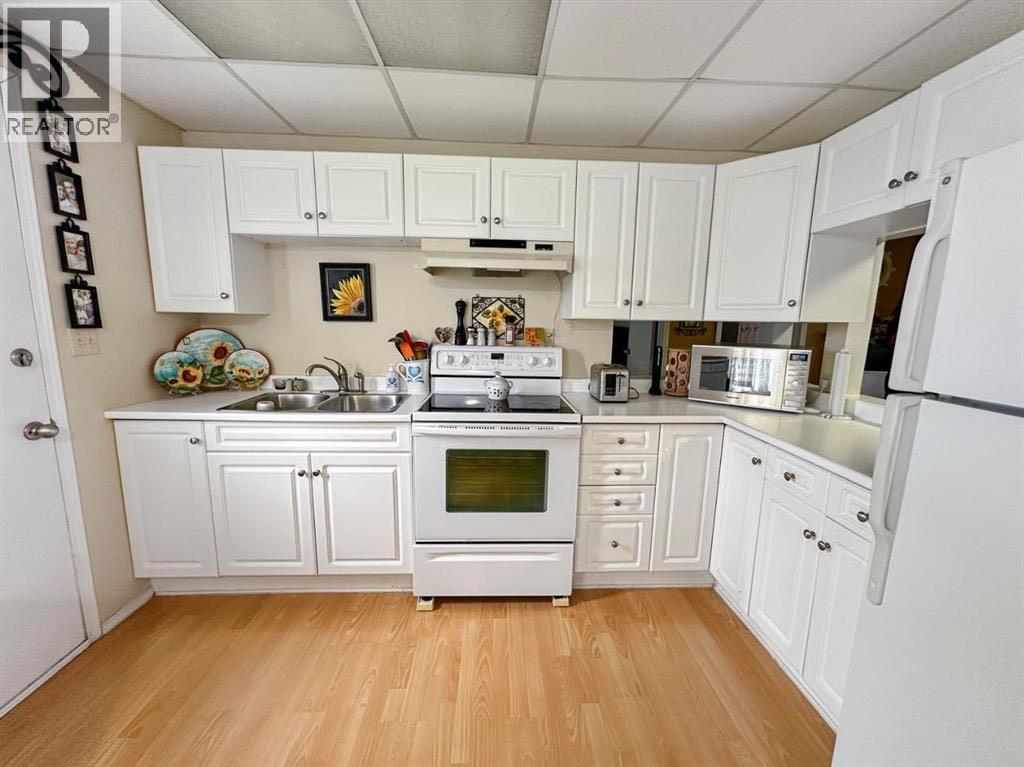 5009 50 Avenue, Valleyview, Alberta T0H 3C0 - Photo 2 - A2224780