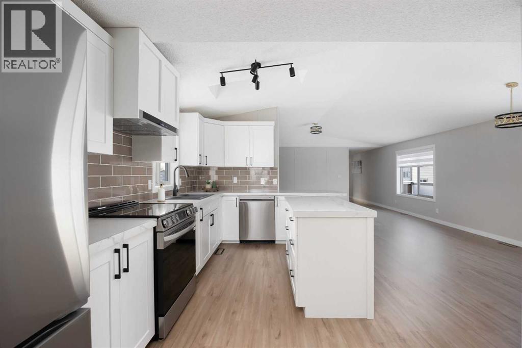 137 Mitchell Drive, Fort Mcmurray, Alberta T9K 2P1 - Photo 27 - A2274723