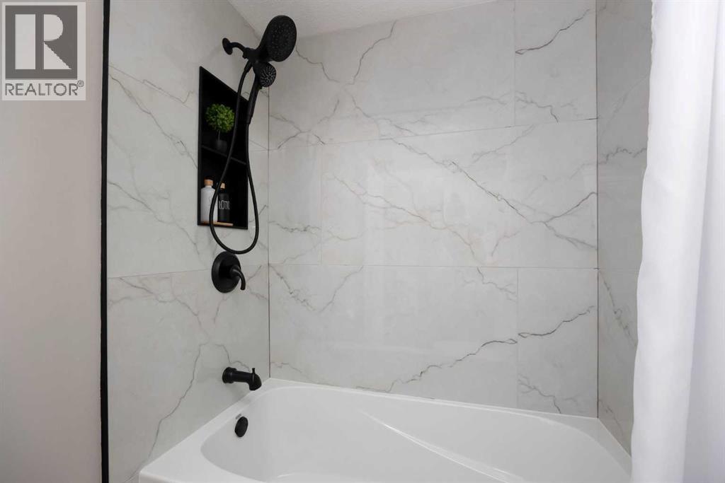 137 Mitchell Drive, Fort Mcmurray, Alberta T9K 2P1 - Photo 16 - A2274723