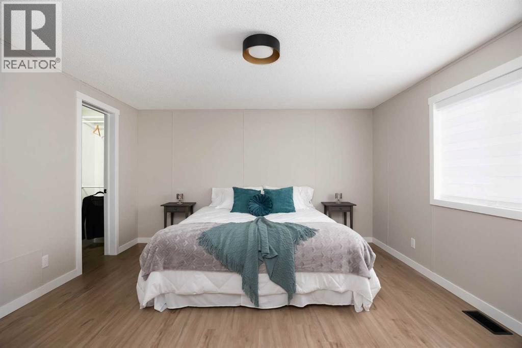 137 Mitchell Drive, Fort Mcmurray, Alberta T9K 2P1 - Photo 38 - A2274723