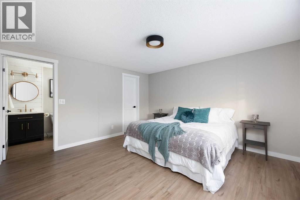 137 Mitchell Drive, Fort Mcmurray, Alberta T9K 2P1 - Photo 35 - A2274723