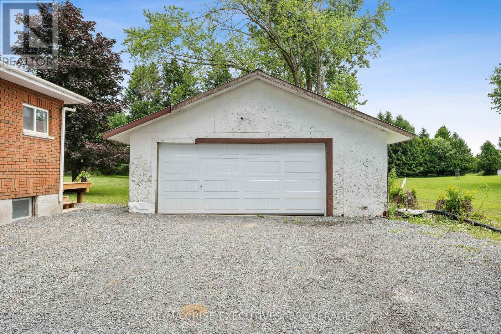 5212 Wilmer Road, South Frontenac, Ontario  K0H 2L0 - Photo 3 - X12636996