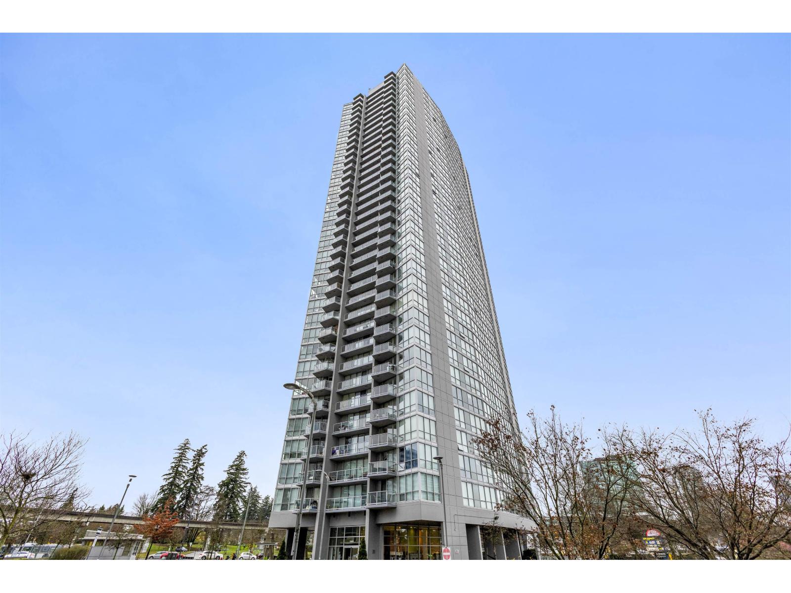 3001 13618 100 Avenue, Surrey, British Columbia  V3T 0A8 - Photo 2 - R3073810