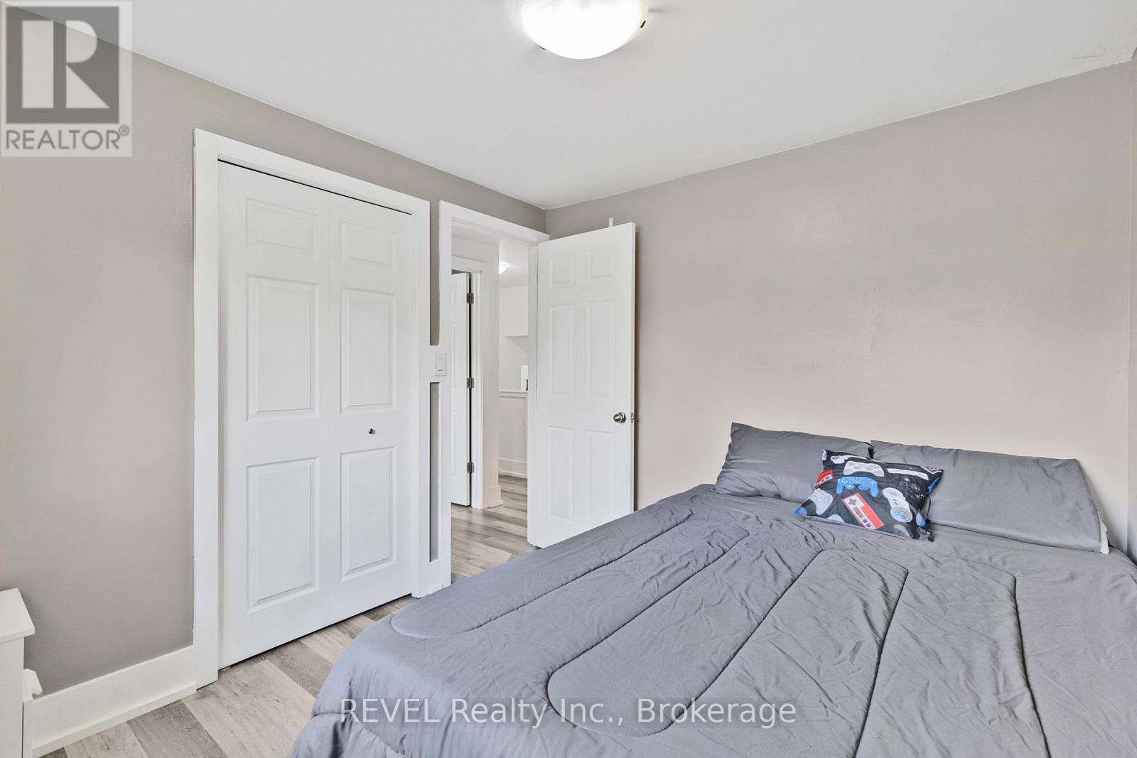 16 Roxborough Court, St. Catharines, Ontario L2M 6E3 - Photo 31 - X12425175