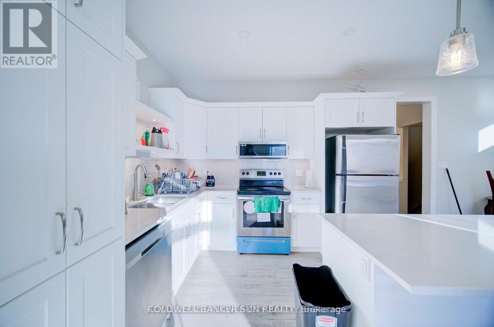 80 Keba Crescent, Tillsonburg, Ontario  N4G 0K7 - Photo 11 - X12636894