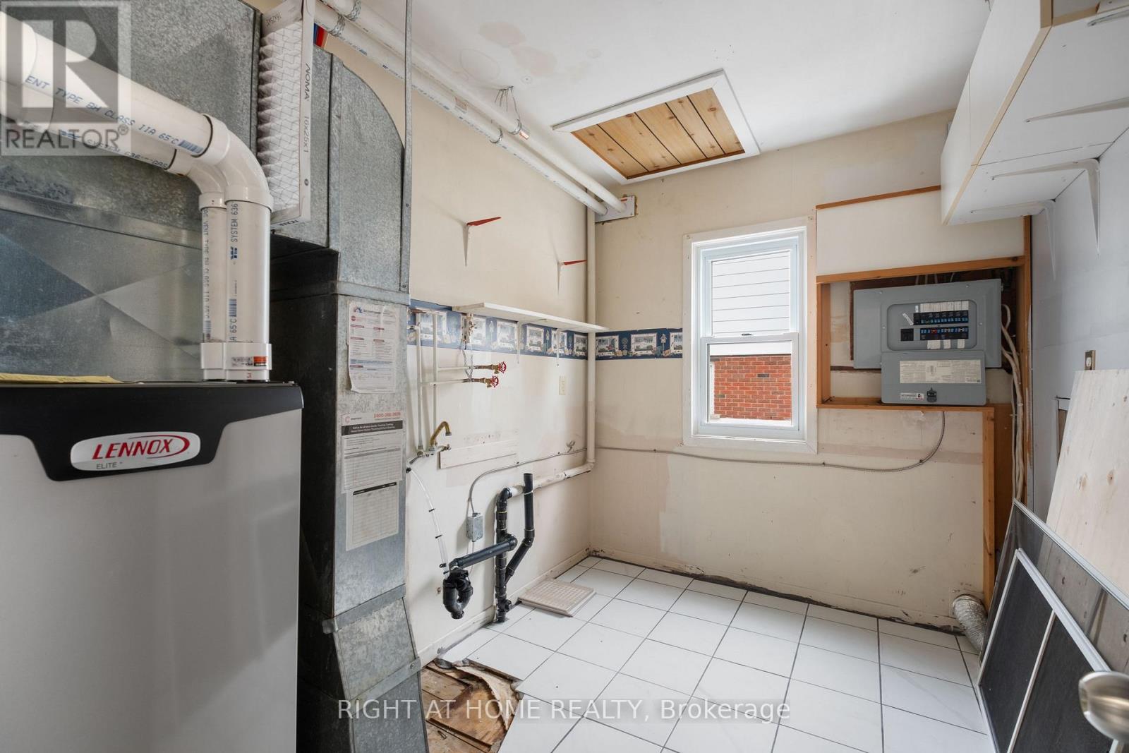 7813 Mulhern Street, Niagara Falls, Ontario  L2H 1B6 - Photo 29 - X12636906