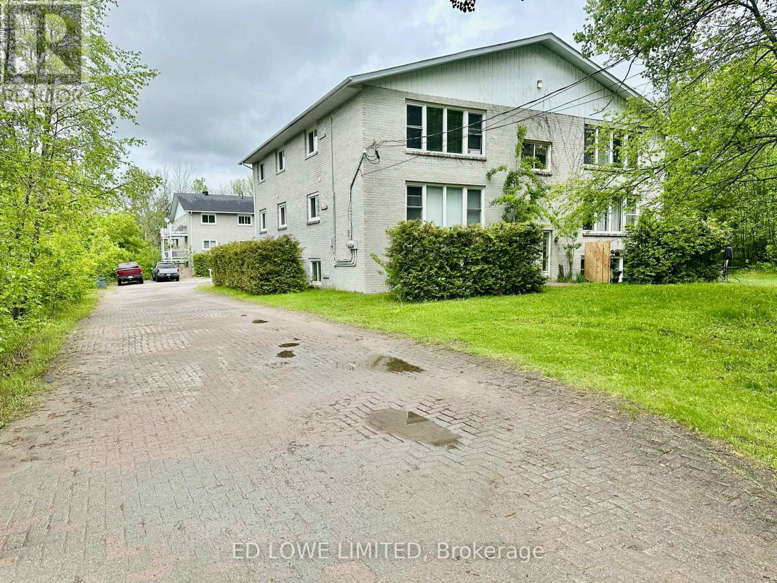 25 KITCHEN ROAD S, Huntsville, Ontario