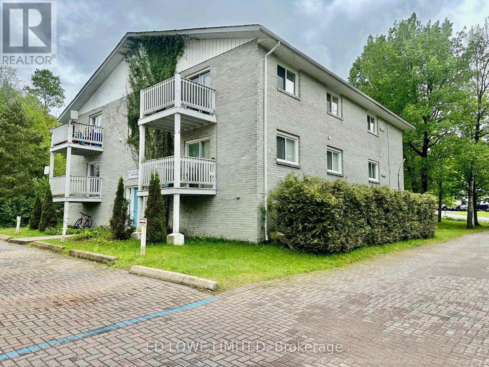 25 Kitchen Road S, Huntsville, Ontario  P1H 1Z9 - Photo 2 - X12636914