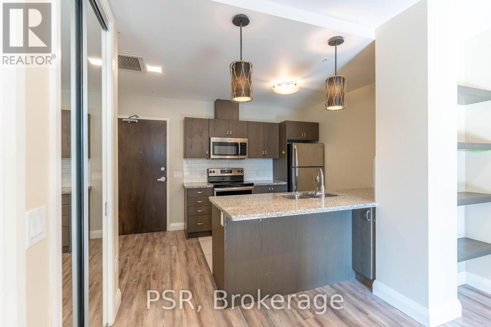 421 - 118 KING STREET E, Hamilton, Ontario