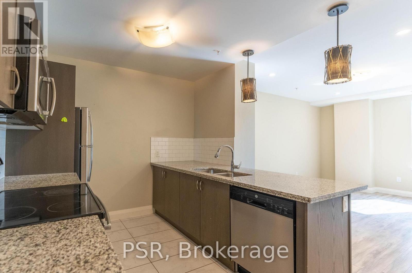 421 - 118 King Street E, Hamilton, Ontario  L8N 0A9 - Photo 13 - X12636942