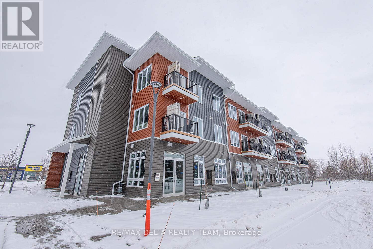 3600 BRIAN COBURN BOULEVARD, Ottawa, Ontario