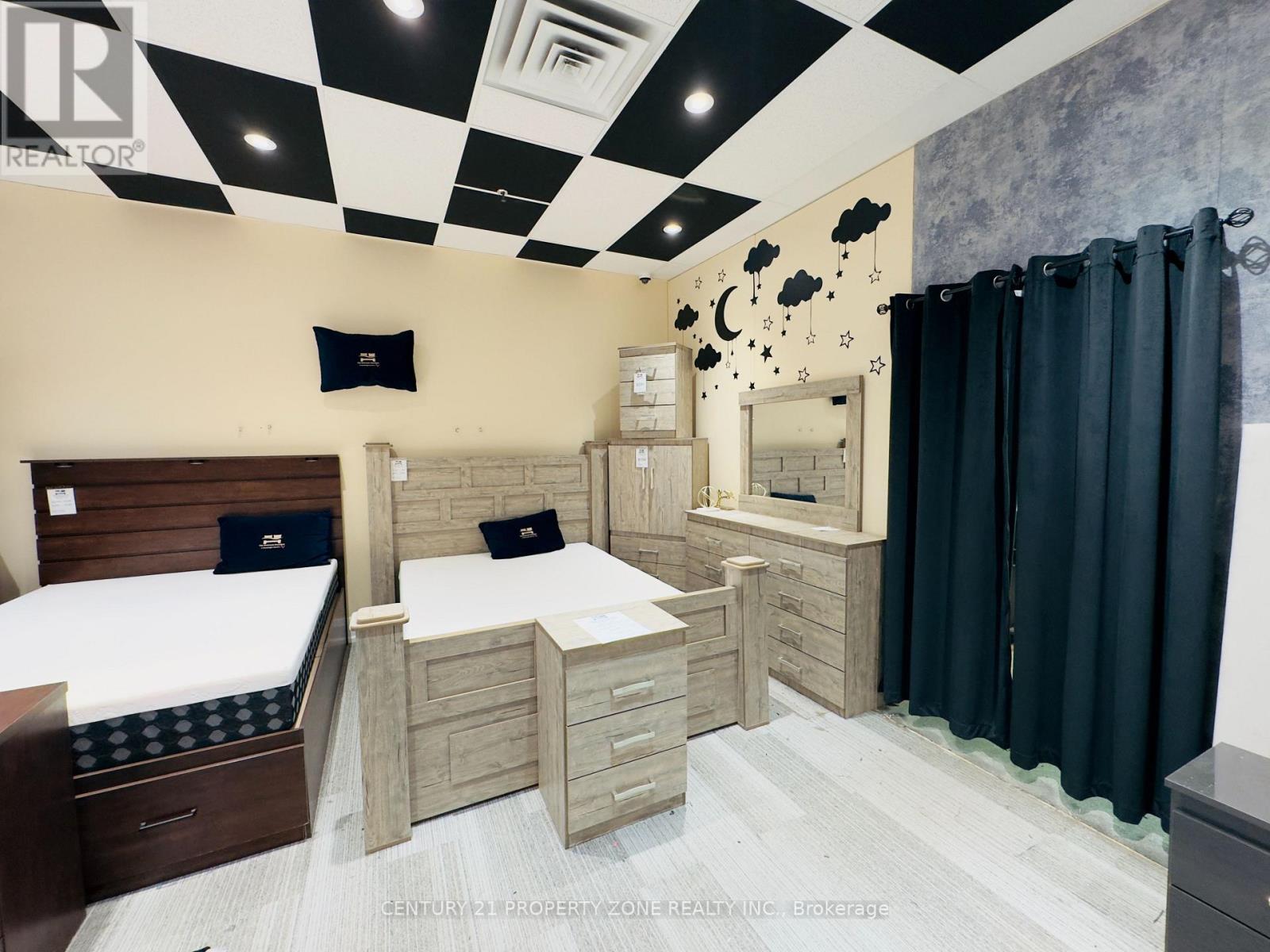 1 - 268 Rutherford Road S, Brampton, Ontario  L6W 3L2 - Photo 14 - W12634908