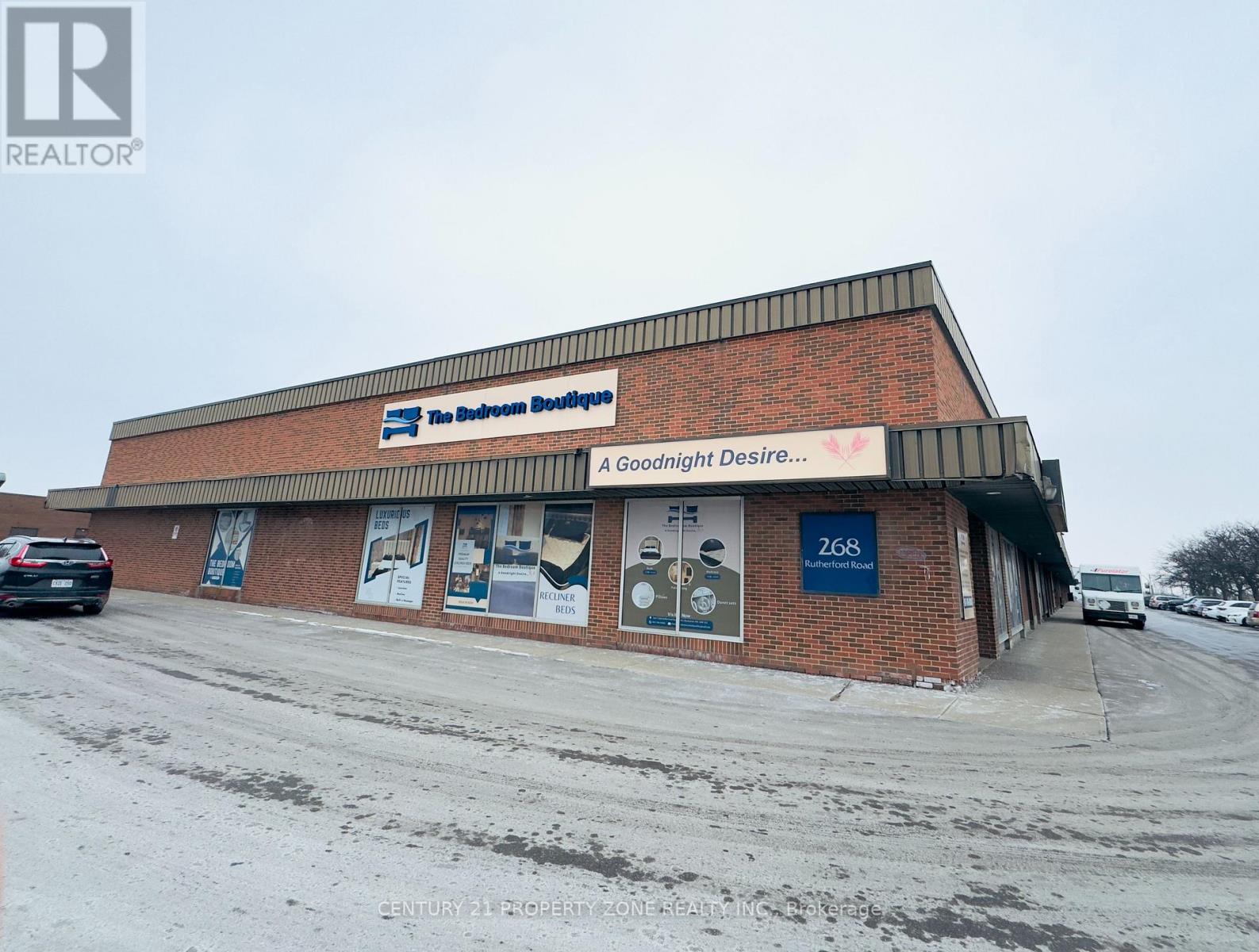 1 - 268 Rutherford Road S, Brampton, Ontario  L6W 3L2 - Photo 2 - W12634908