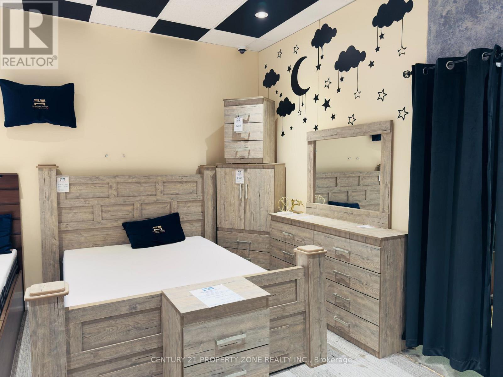 1 - 268 Rutherford Road S, Brampton, Ontario  L6W 3L2 - Photo 13 - W12634908