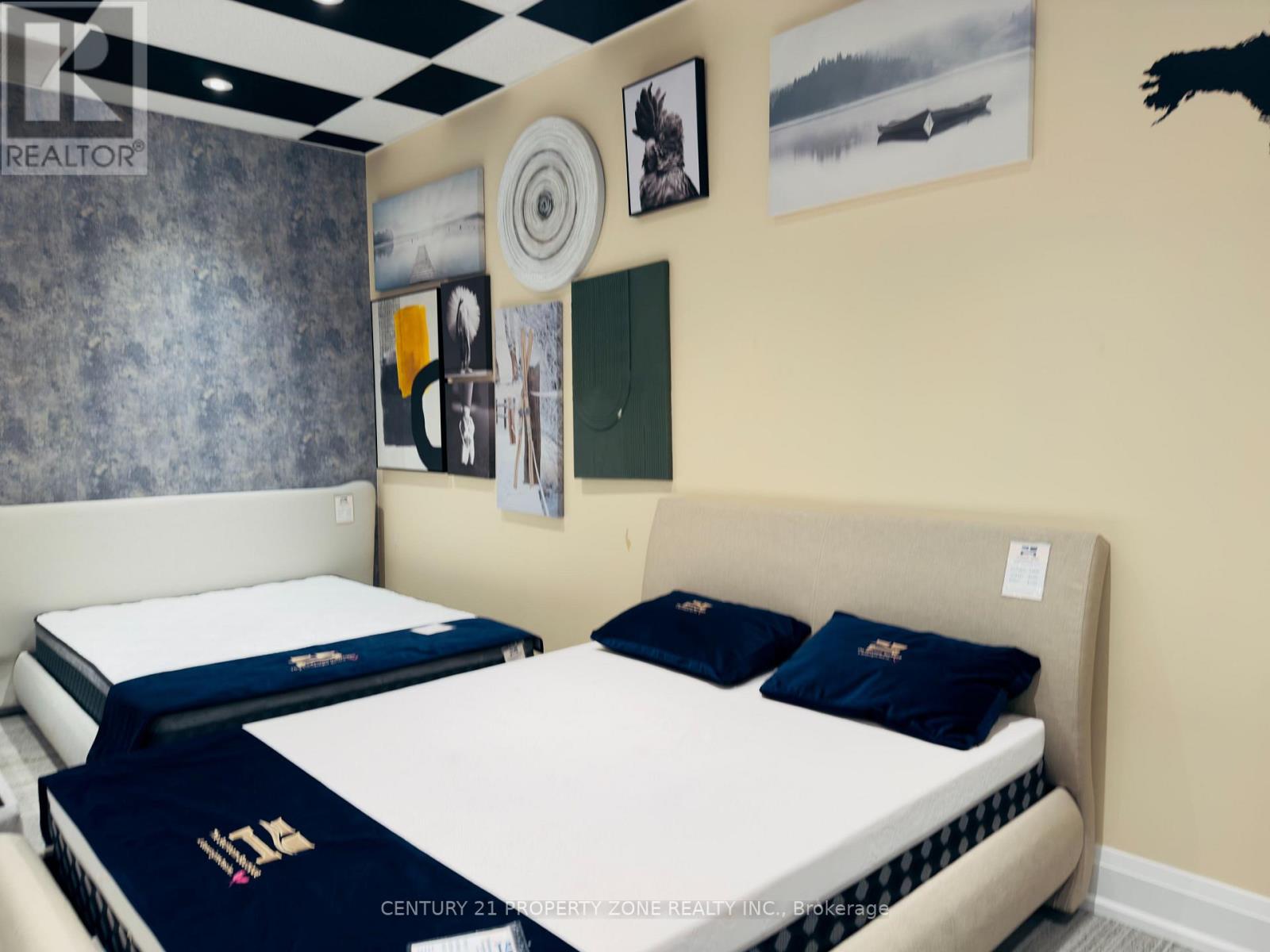 1 - 268 Rutherford Road S, Brampton, Ontario  L6W 3L2 - Photo 11 - W12634908