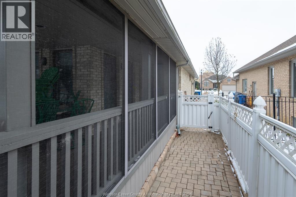 642 Lake Trail Drive, Windsor, Ontario N9G 2M3 - Photo 42 - 25031739