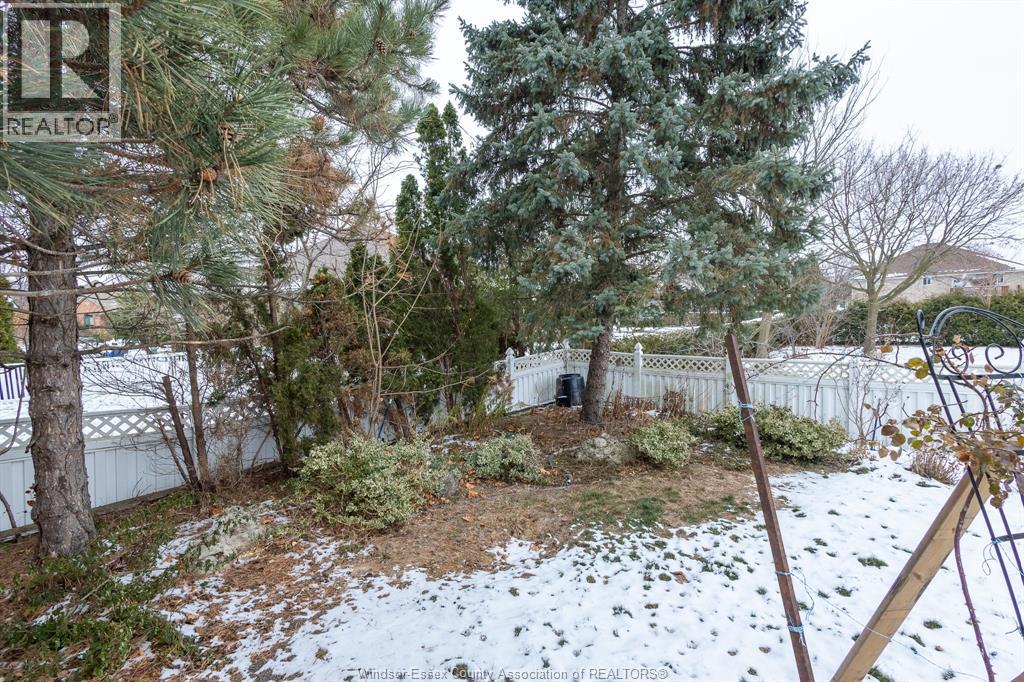 642 Lake Trail Drive, Windsor, Ontario N9G 2M3 - Photo 45 - 25031739