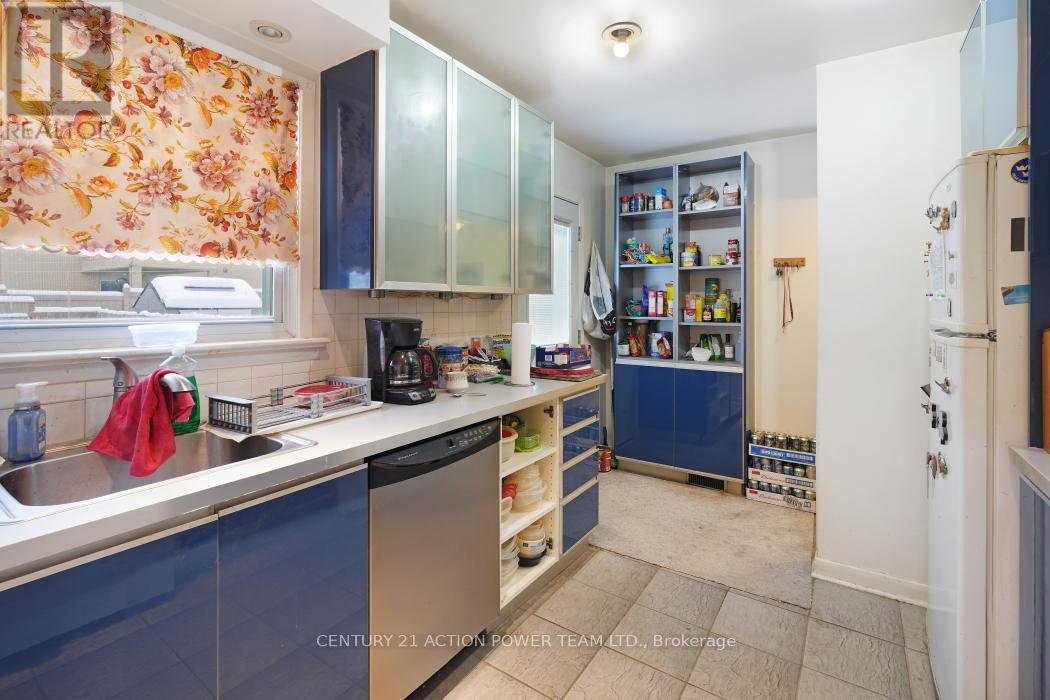 642 Borthwick Avenue, Ottawa, Ontario  K1K 2L9 - Photo 10 - X12616894