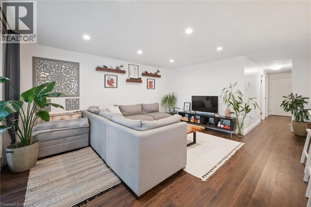 357 Grangewood Drive, Waterloo, Ontario  N2K 2E4 - Photo 10 - 40784430