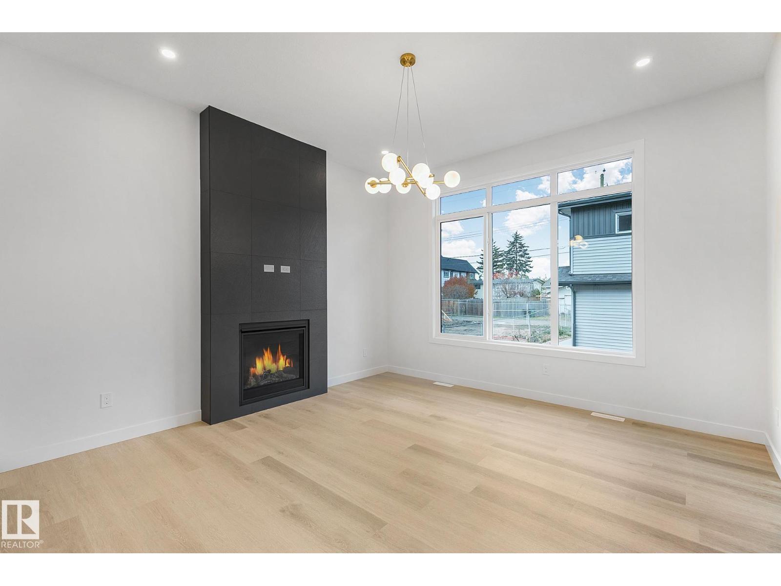 9926 157 St Nw, Edmonton, Alberta  T5P 2T6 - Photo 18 - E4468234