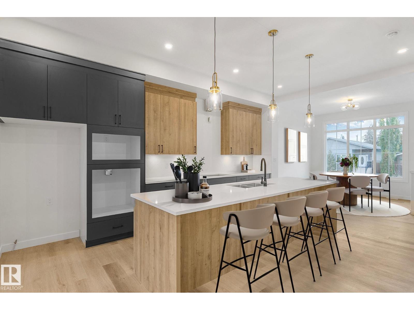 9926 157 St Nw, Edmonton, Alberta  T5P 2T6 - Photo 9 - E4468234