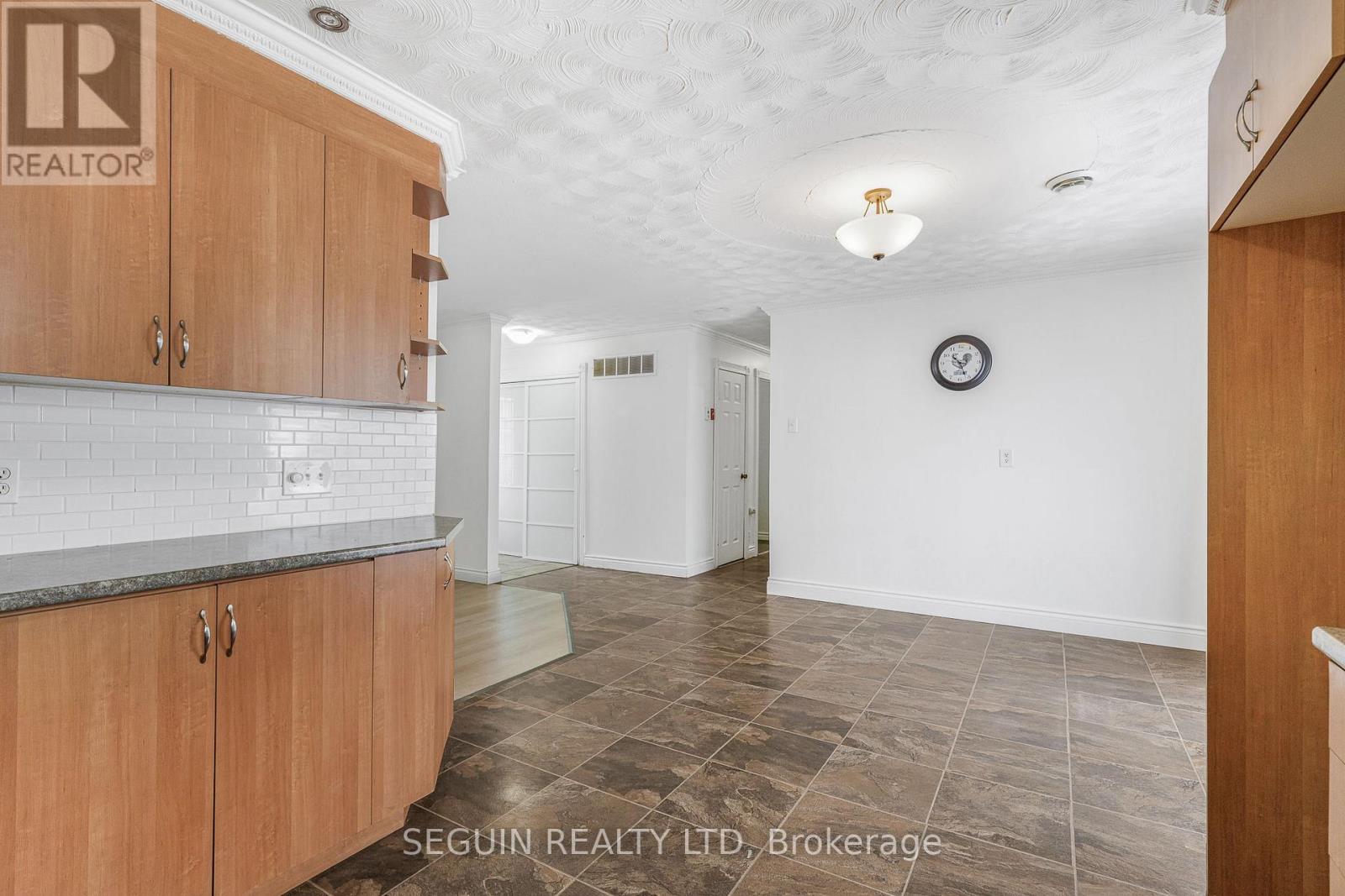 586-588 Bolt Road, Alfred And Plantagenet, Ontario  K0B 1A0 - Photo 15 - X12637034