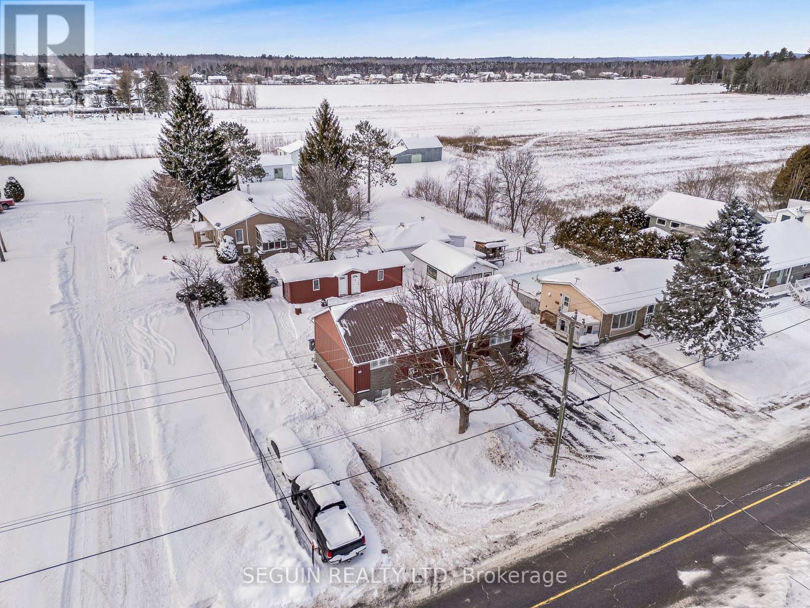 586-588 Bolt Road, Alfred And Plantagenet, Ontario  K0B 1A0 - Photo 4 - X12637034