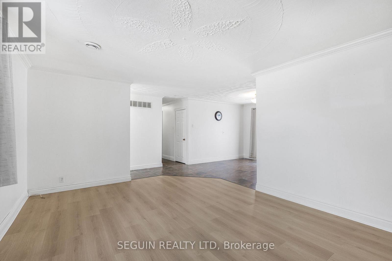 586-588 Bolt Road, Alfred And Plantagenet, Ontario  K0B 1A0 - Photo 9 - X12637034