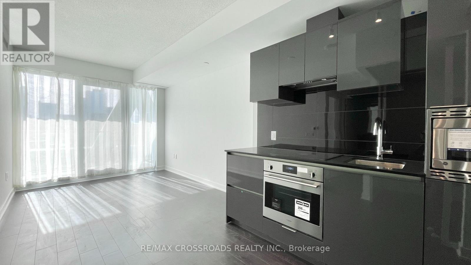 2716 - 230 Simcoe Street, Toronto, Ontario  M5T 1T4 - Photo 7 - C12636964