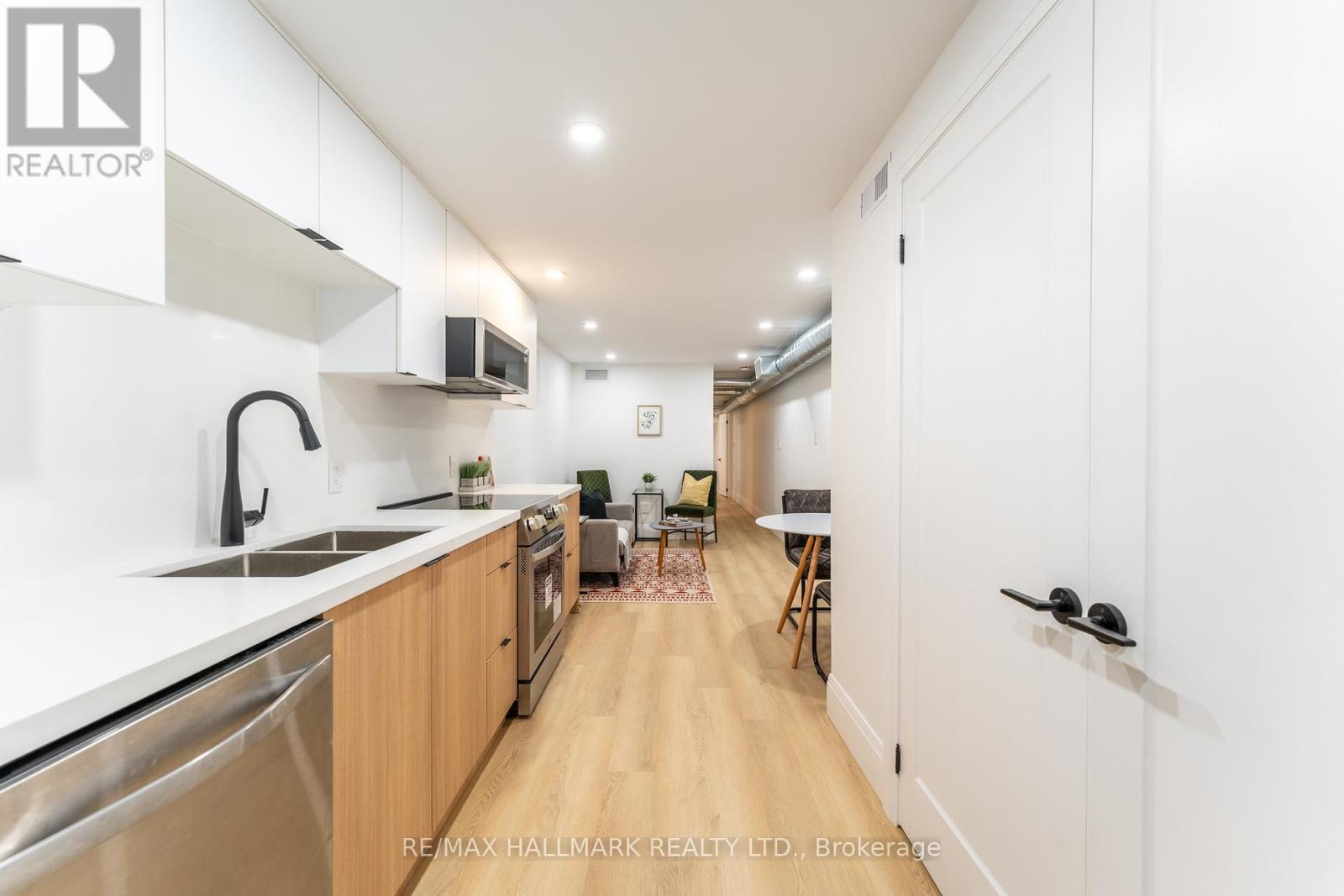 Bsmnt - 700 Adelaide Street W, Toronto, Ontario  M6J 1B1 - Photo 2 - C12636966