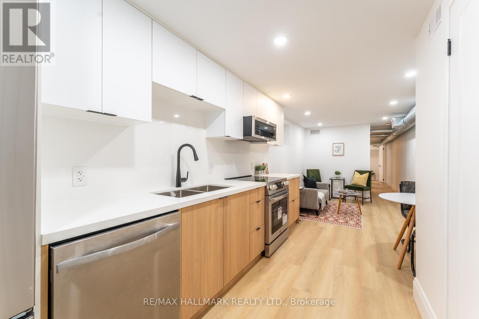 Bsmnt - 700 Adelaide Street W, Toronto, Ontario  M6J 1B1 - Photo 3 - C12636966