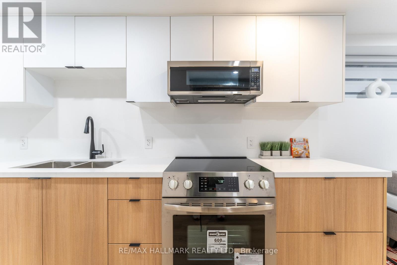 Bsmnt - 700 Adelaide Street W, Toronto, Ontario  M6J 1B1 - Photo 4 - C12636966