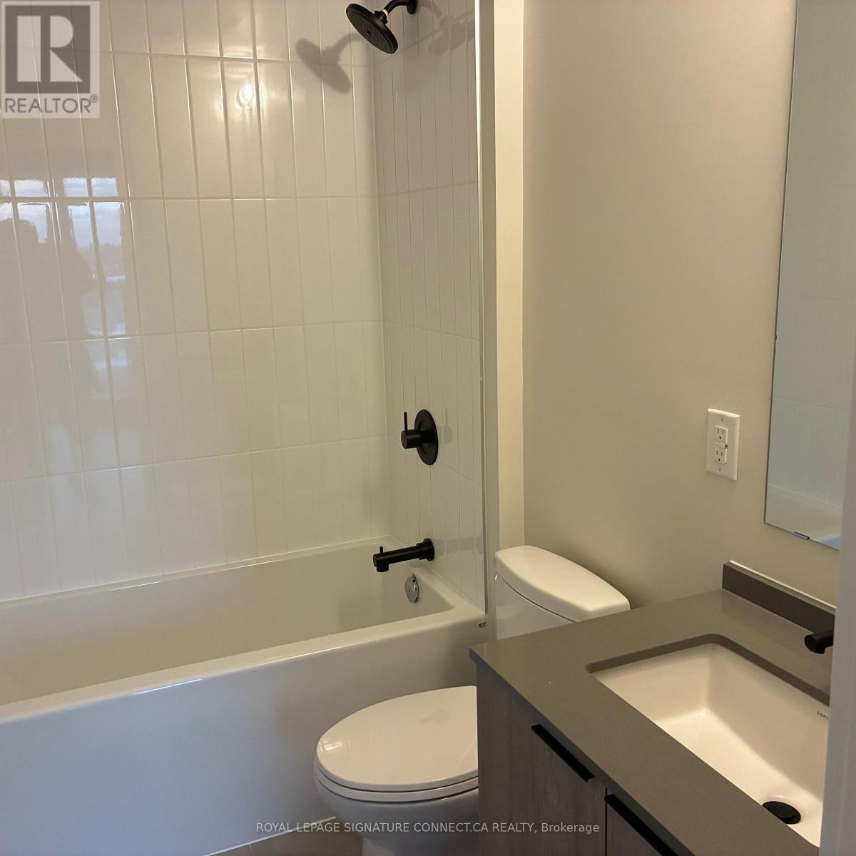 704 - 181 Sterling Road, Toronto, Ontario  M6R 2B7 - Photo 10 - C12637024