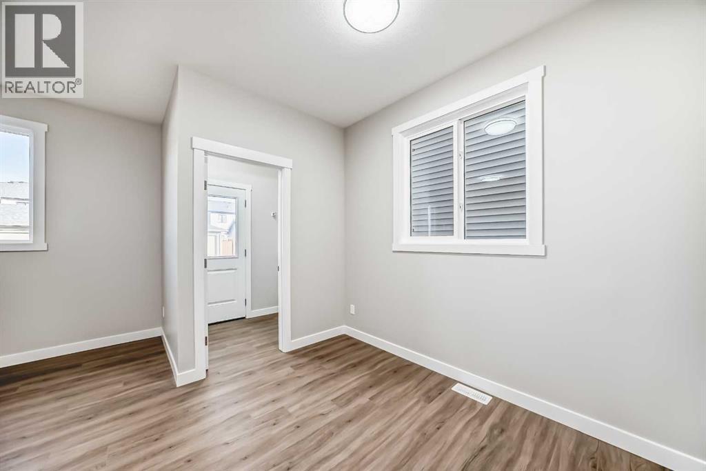 144 Belvedere Park Se, Calgary, Alberta T2A 8A1 - Photo 31 - A2267272