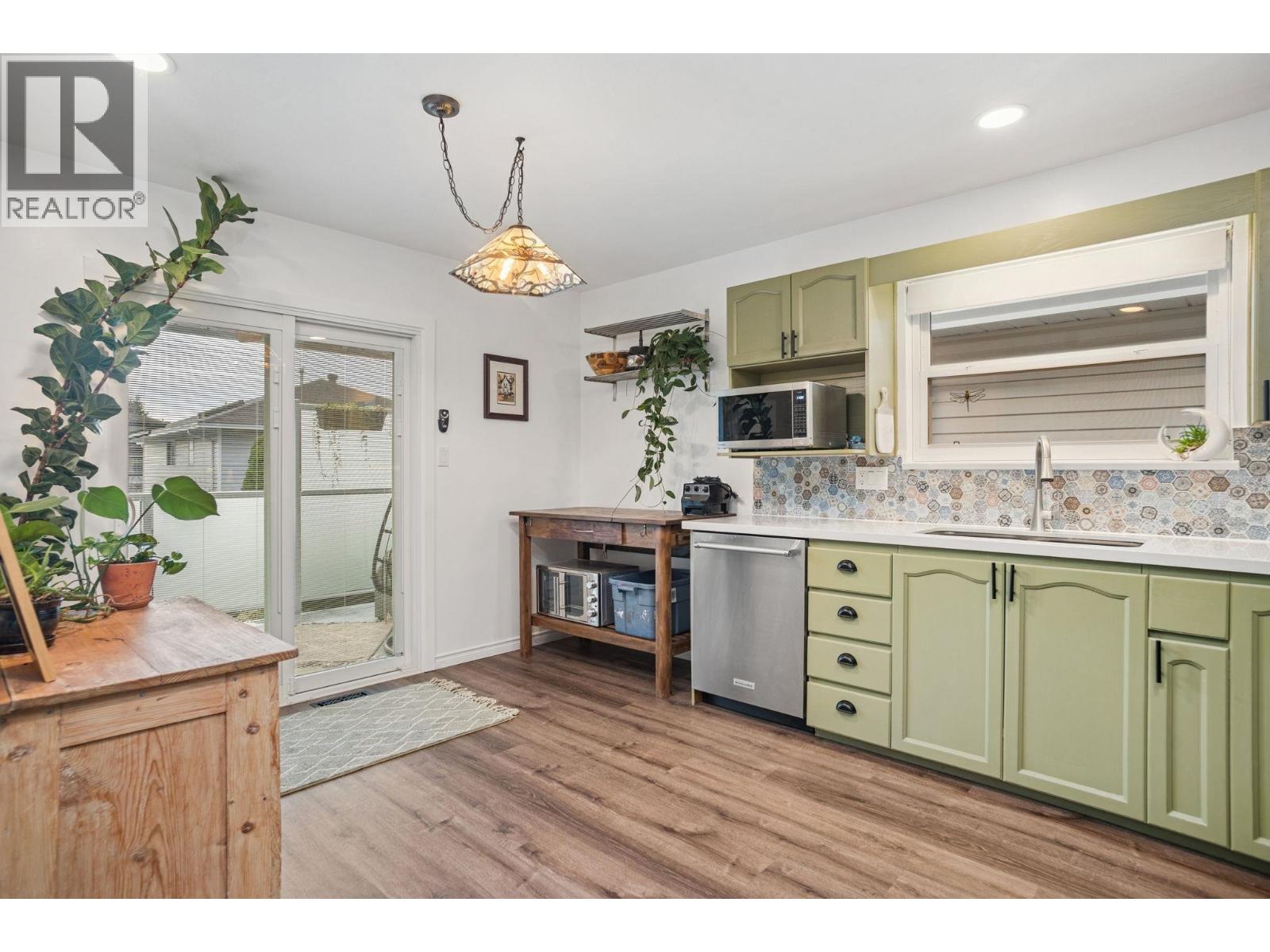 658 Pender Place, Port Coquitlam, British Columbia  V3B 7M2 - Photo 11 - R3073979