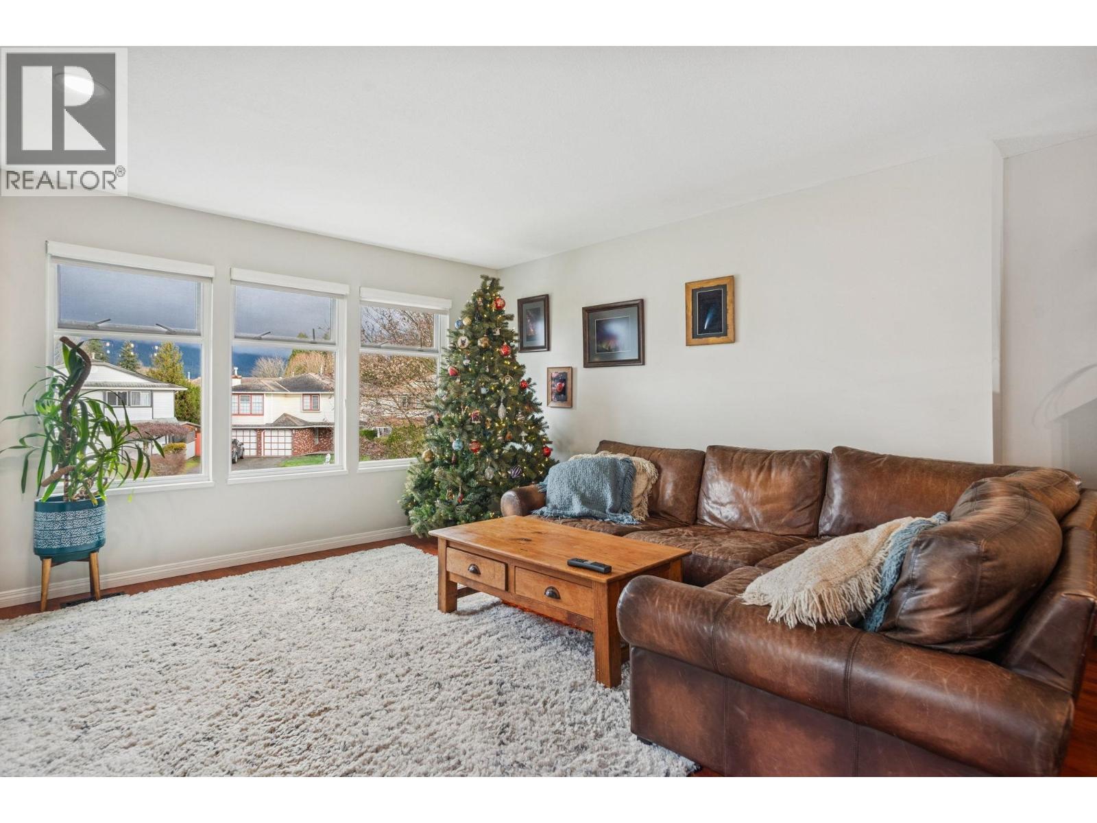 658 Pender Place, Port Coquitlam, British Columbia  V3B 7M2 - Photo 2 - R3073979