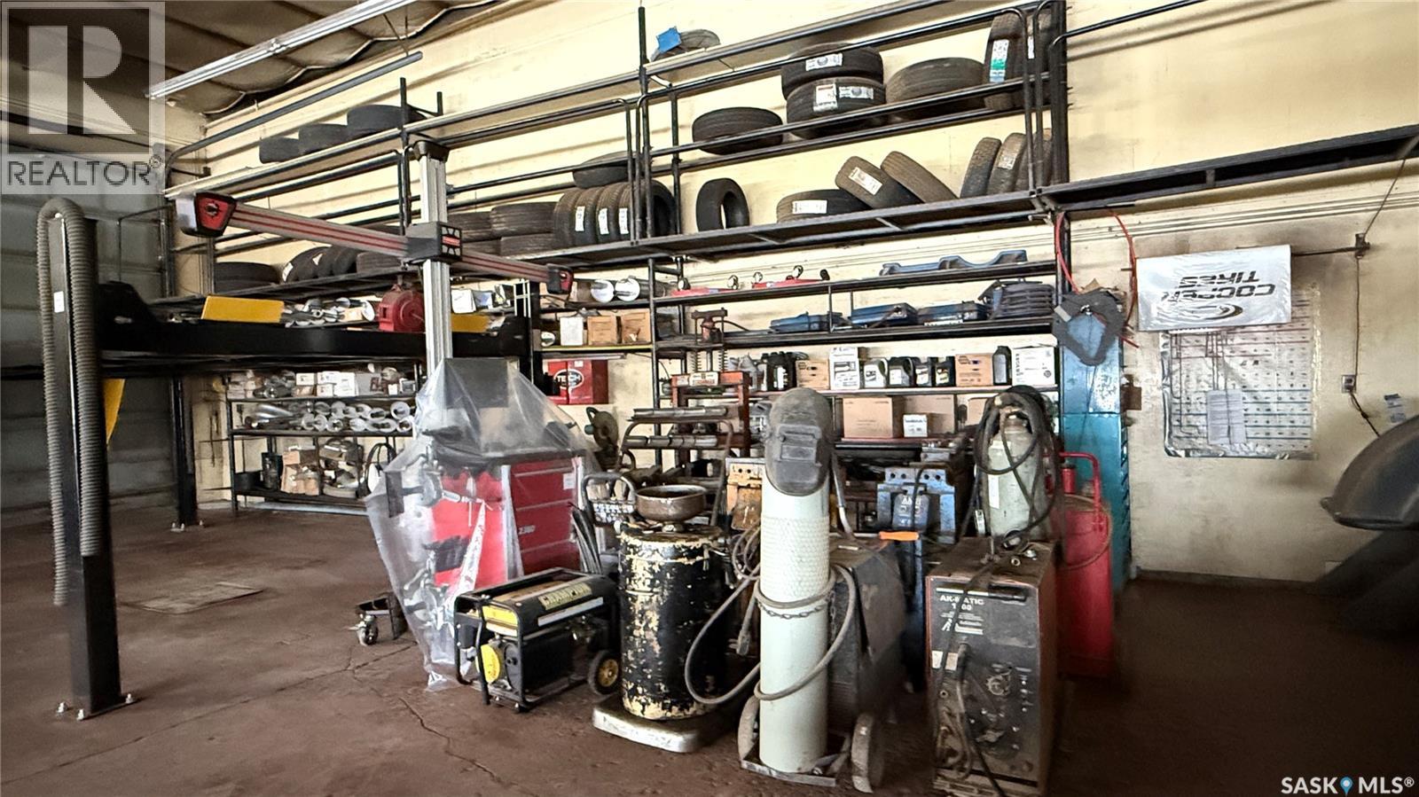 370 Railway Avenue E, North Battleford, Saskatchewan  S9A 2R7 - Photo 7 - SK025702