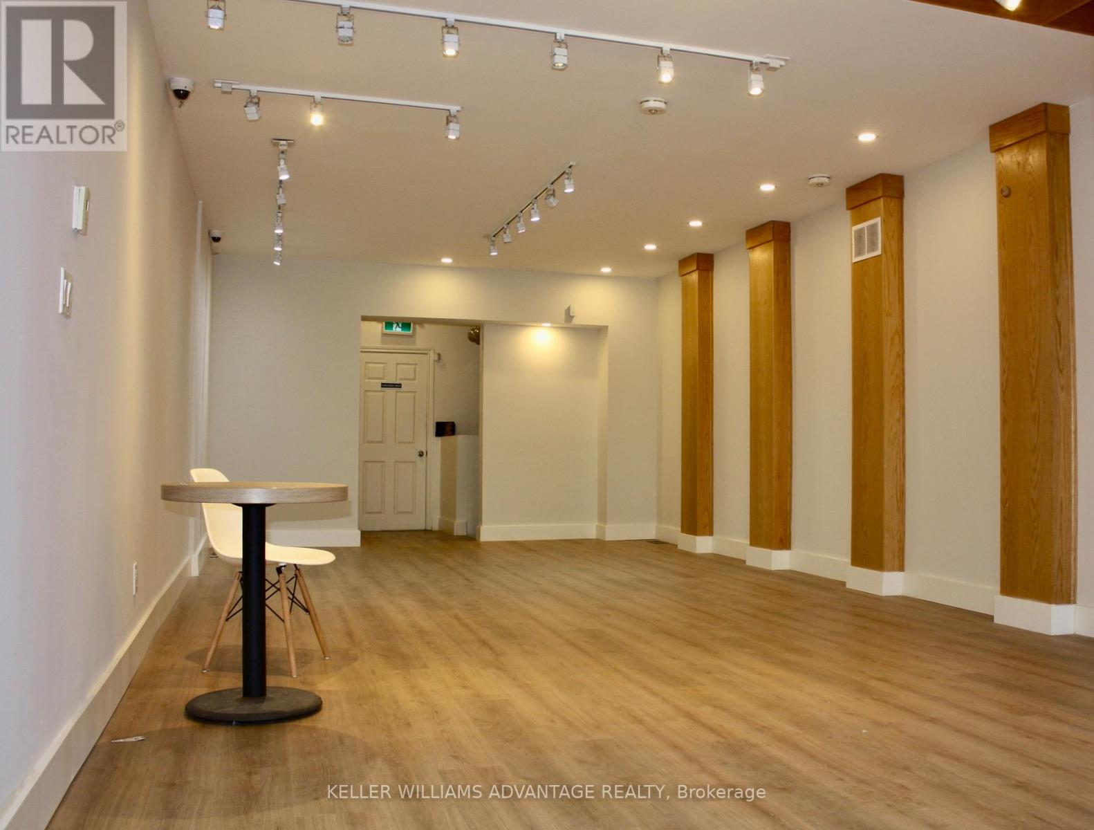 672 Yonge Street, Toronto, Ontario  M4Y 2A6 - Photo 3 - C12631586