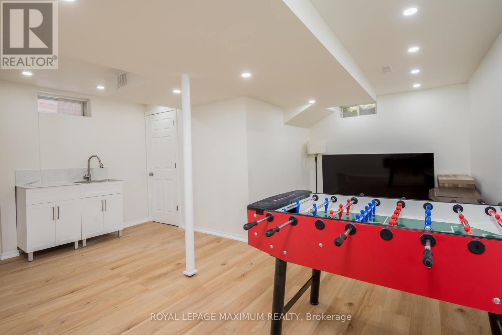 179 Warwick Crescent, Newmarket, Ontario  L3X 2S3 - Photo 20 - N12518476