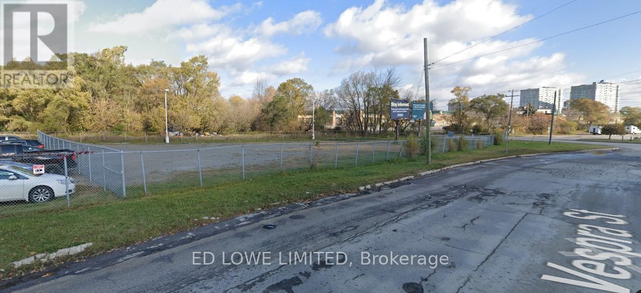 100 VESPRA STREET, barrie (0 east), Ontario