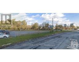 100 VESPRA STREET, Barrie, Ontario