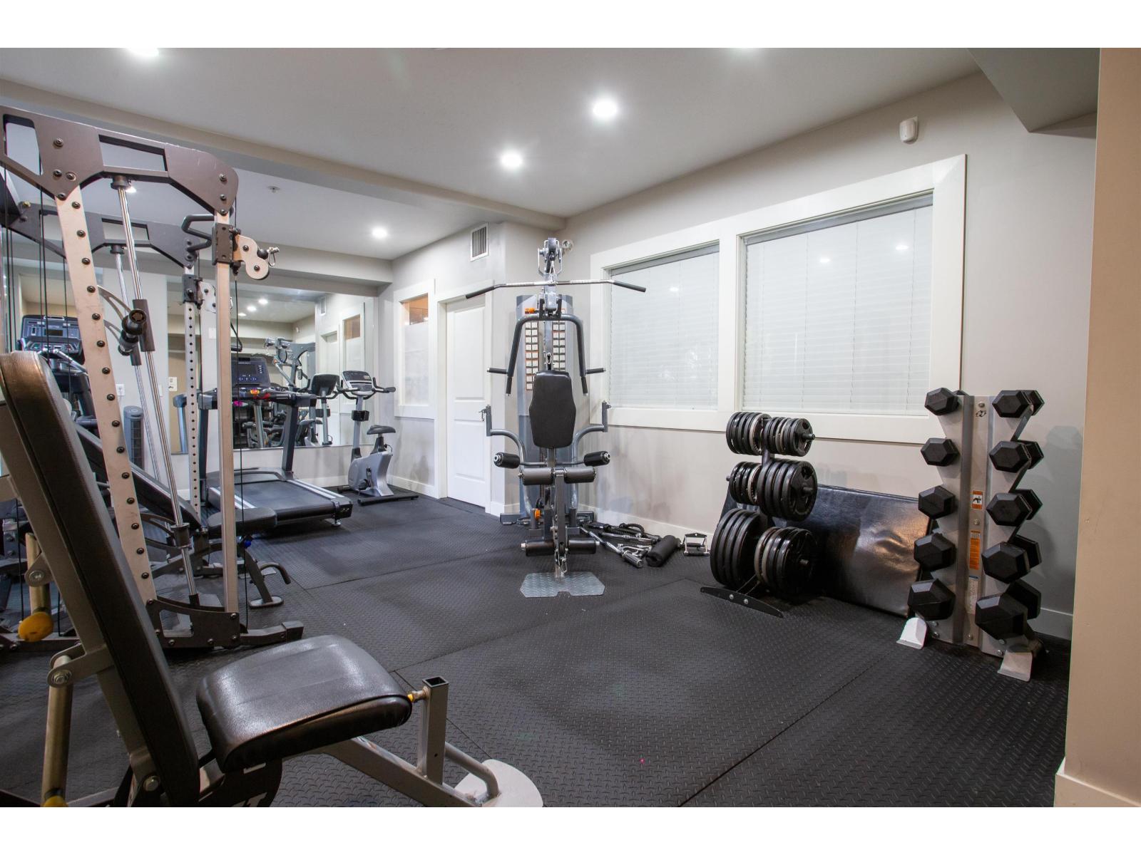 409 9655 King George Boulevard, Surrey, British Columbia  V3T 0C7 - Photo 13 - R3074141