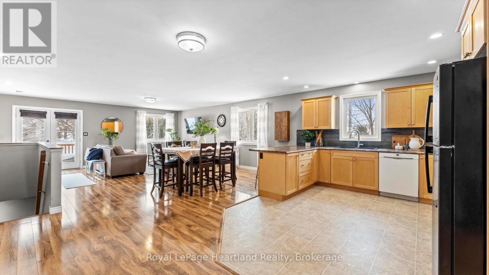 180 Toronto Boulevard, Huron East, Ontario  N0M 1L0 - Photo 10 - X12637030