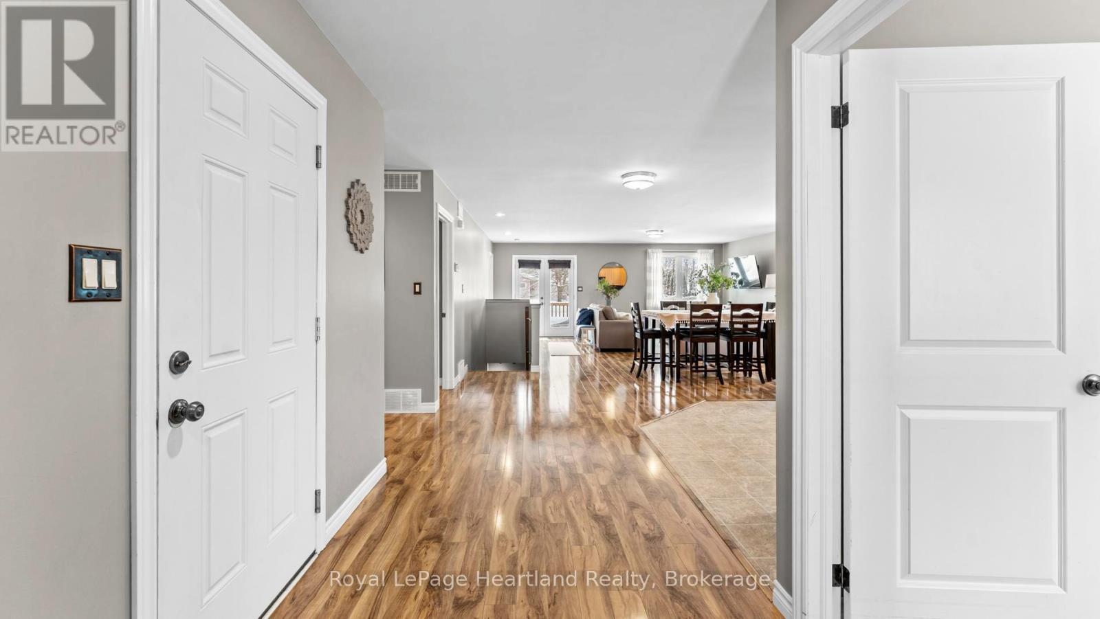 180 Toronto Boulevard, Huron East, Ontario  N0M 1L0 - Photo 7 - X12637030